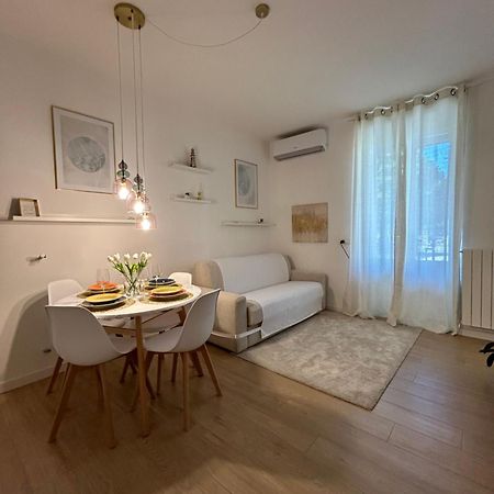 V&C Home Rental Specialist Appartamenti Fronte Lago Maggiore Germignaga Dış mekan fotoğraf