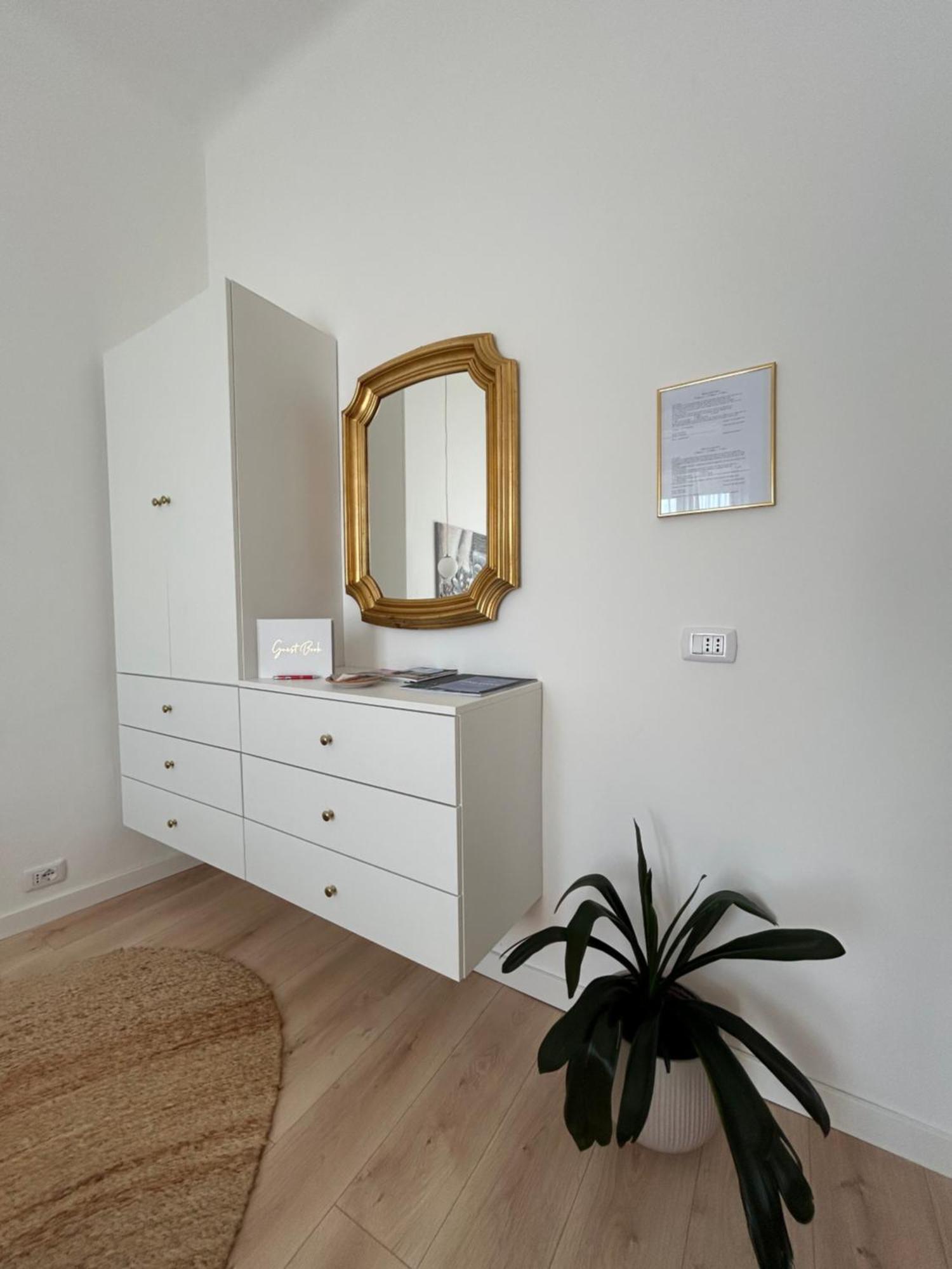V&C Home Rental Specialist Appartamenti Fronte Lago Maggiore Germignaga Dış mekan fotoğraf