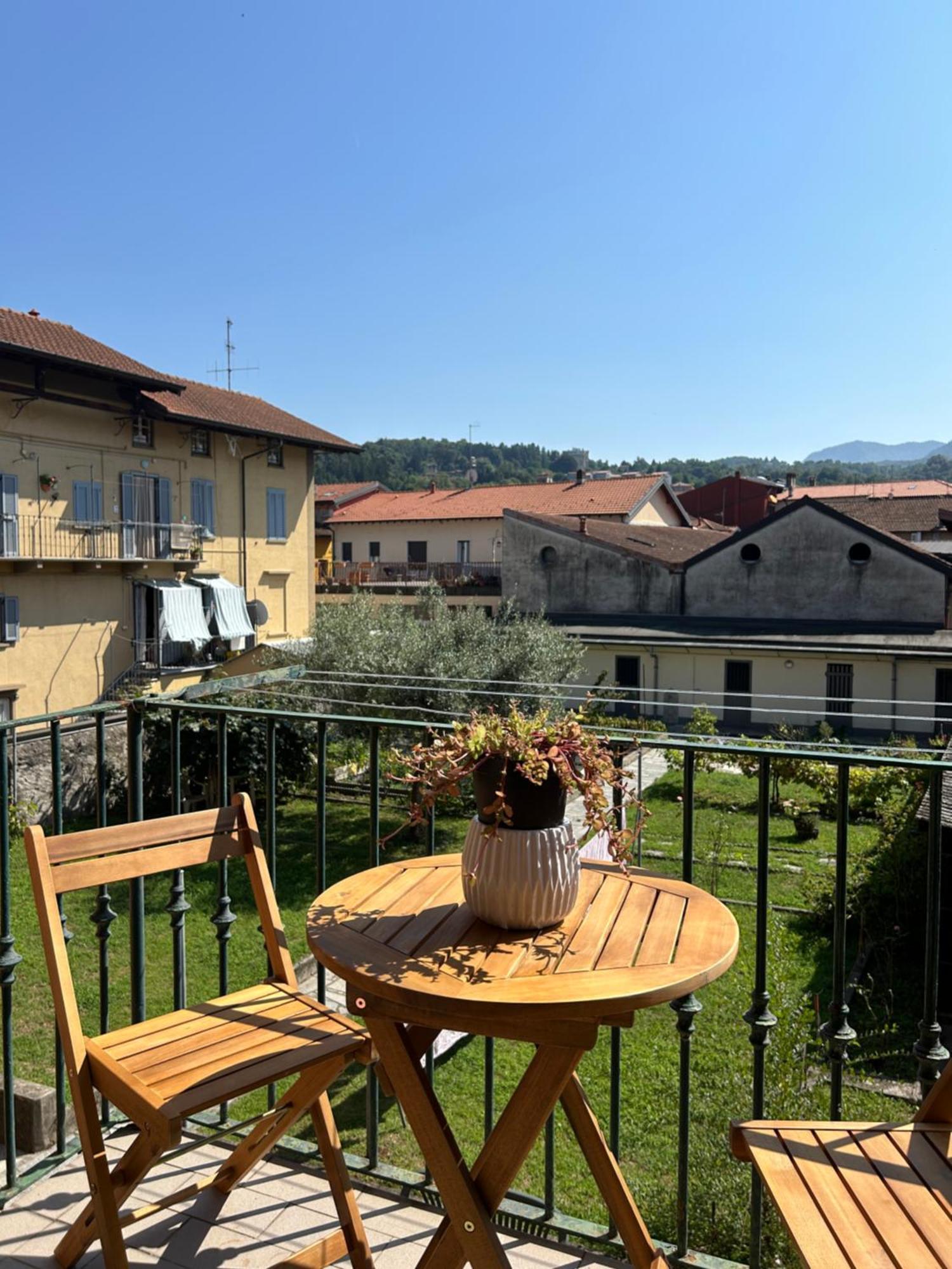 V&C Home Rental Specialist Appartamenti Fronte Lago Maggiore Germignaga Dış mekan fotoğraf