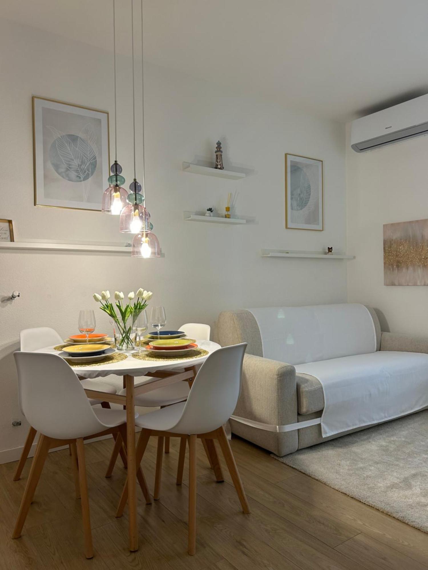 V&C Home Rental Specialist Appartamenti Fronte Lago Maggiore Germignaga Dış mekan fotoğraf